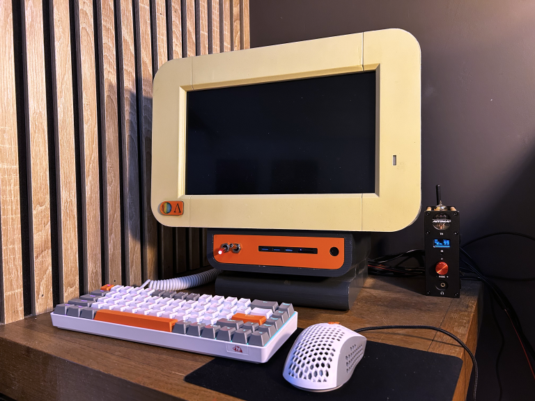 Lambda Station – A Retro-Futuristic Capsule for Music and the Connected Home